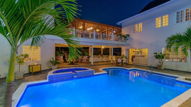 FREE Download: How to Pick the Perfect Jamaica Villa