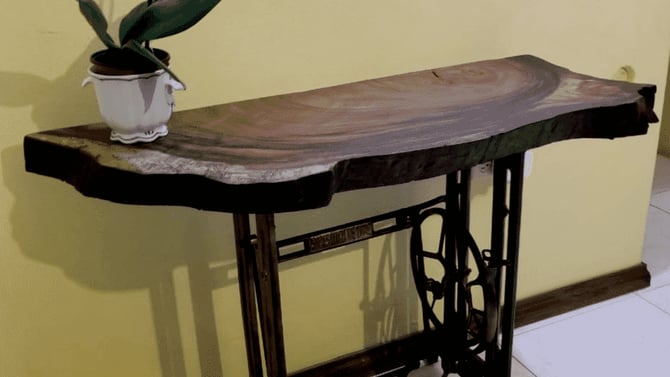 An Interior Design Project Gave my Mom's Old Sewing Machine New Life
