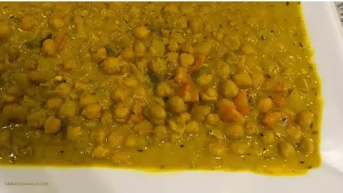 Coconut Curried Chickpeas: Simple chickpea recipe from Jamaica